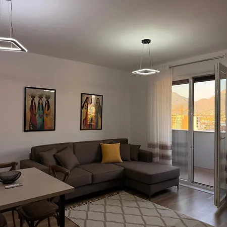 Meli Tirana