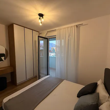 Meli Tirana