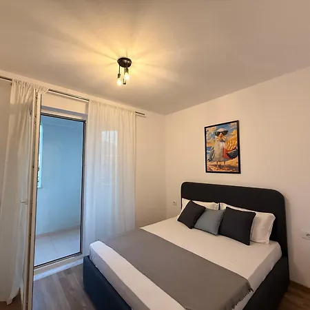 Meli * Tirana